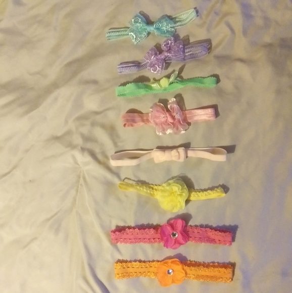 Bundle of infant headbands - Picture 2 of 4